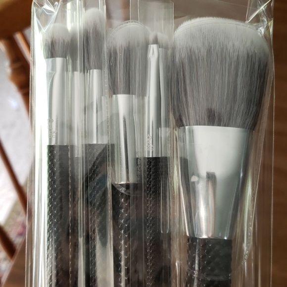 BNWT Moda Studio 8pc pro glam set - Picture 6 of 8